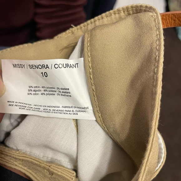 Gloria Vanderbilt Tan Khaki Capri Pants Sz 10 NWT Luxe Sateen Belt Crop Cotton - Picture 11 of 11